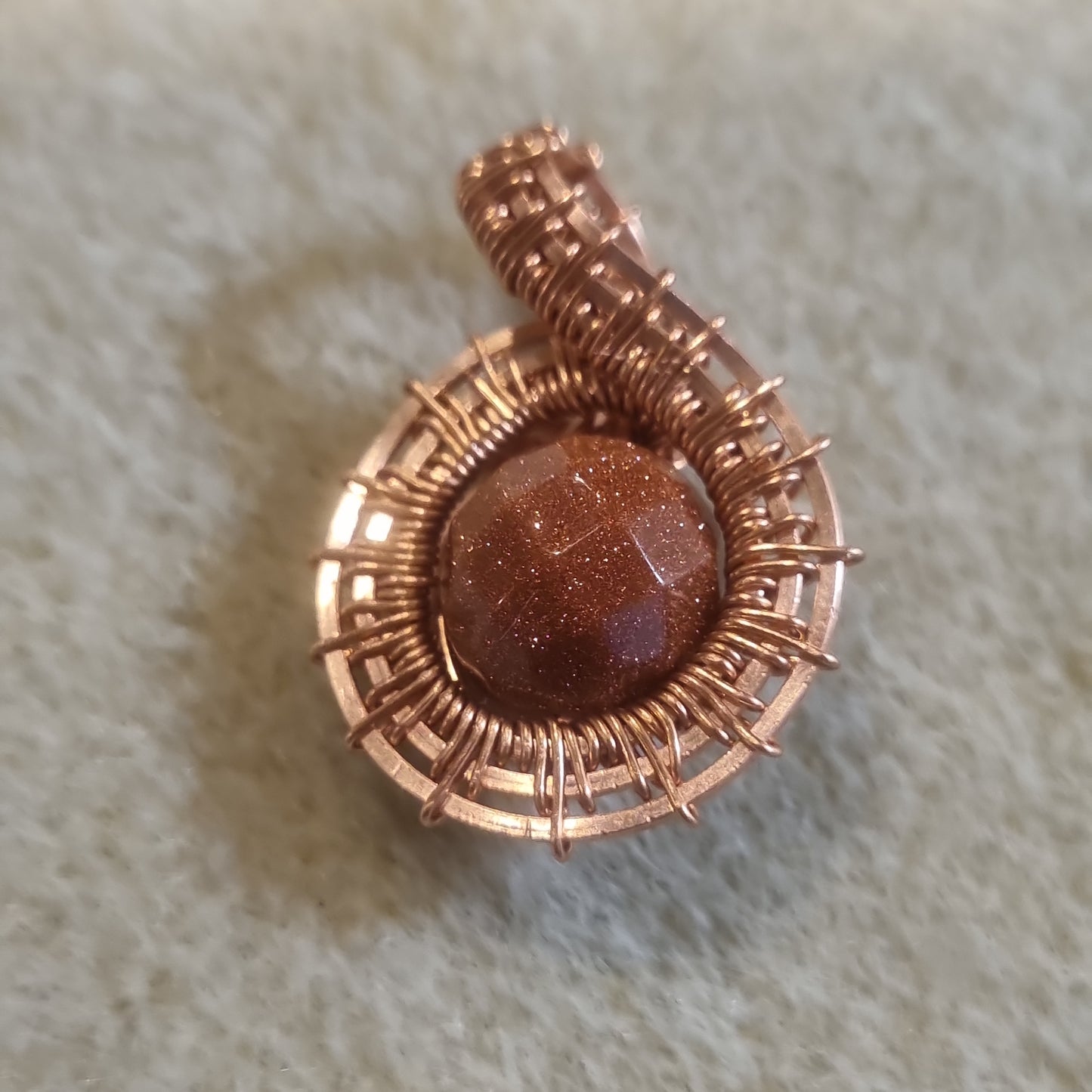 Simple Twist Pendant