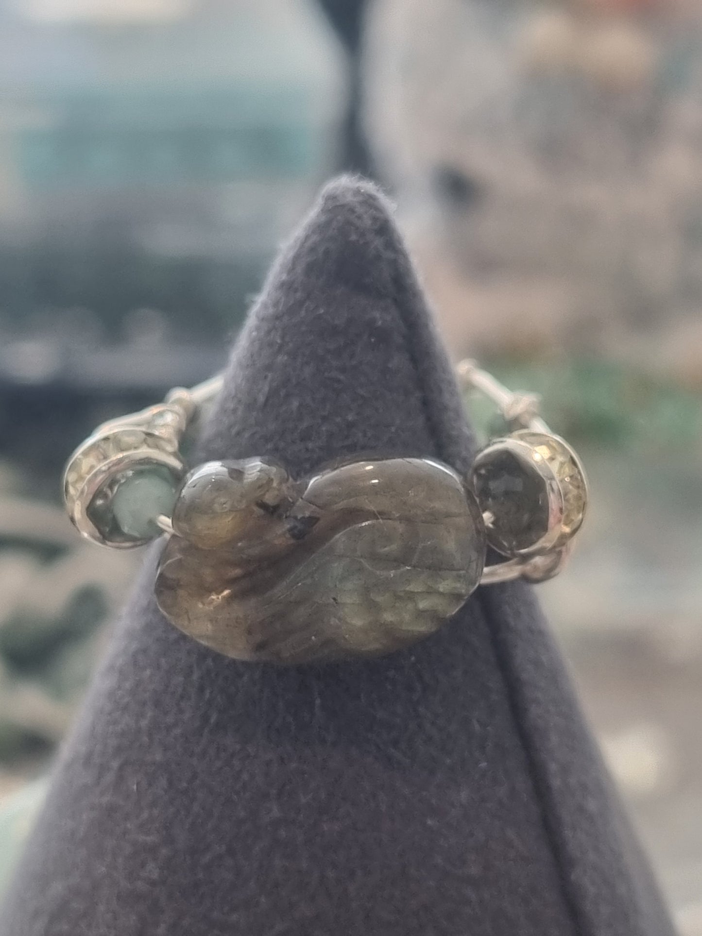 Swan - Size 8 Slightly Adjustable