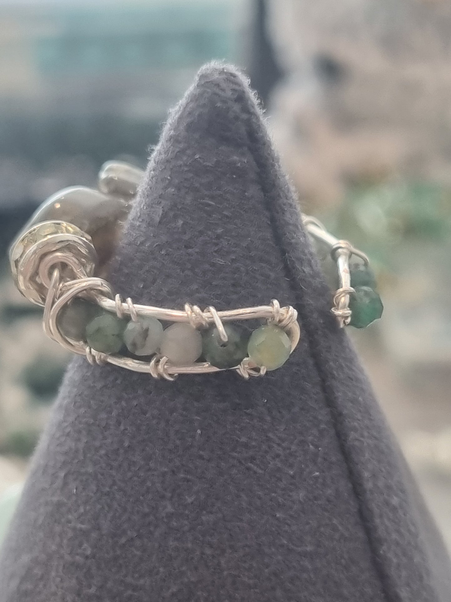 Swan - Size 8 Slightly Adjustable