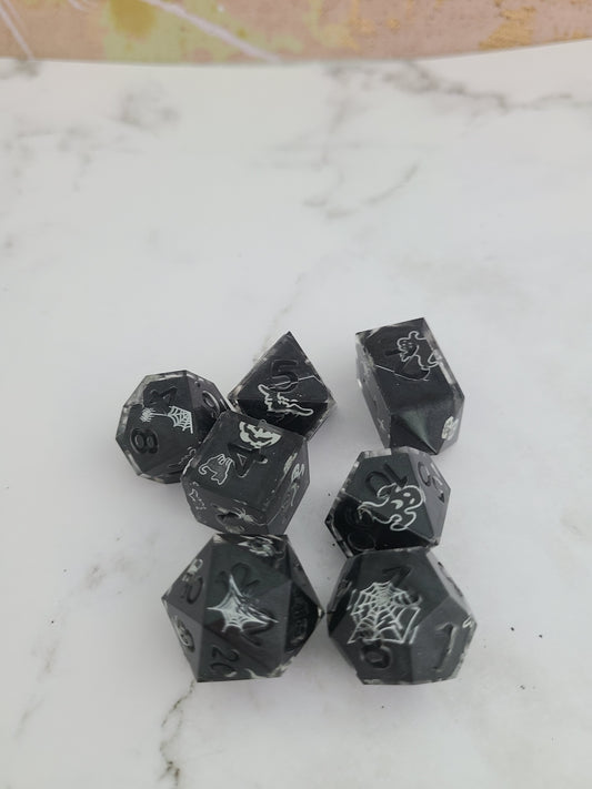 Spooky Glowy Halloween -  Decorated