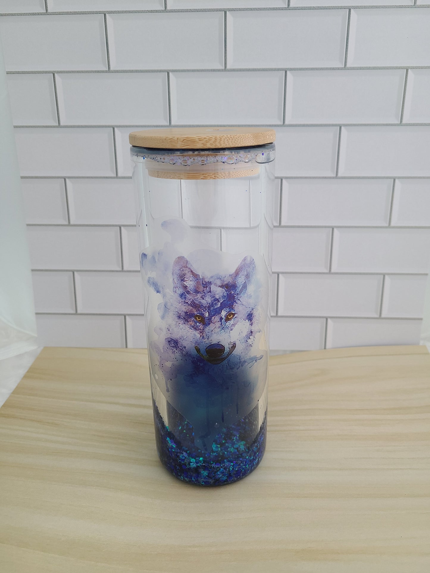 Wolf - 20 Oz Glass Snowglobe